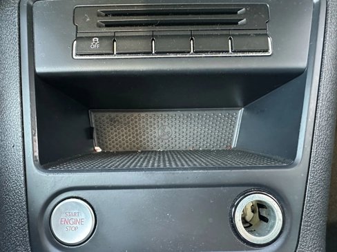 Used 2014 Volkswagen Tiguan SEL image 22