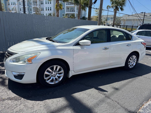 Used 2015 Nissan Altima 2.5 S w/ Power Driver Seat Package image 1