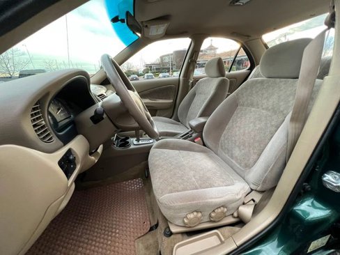 Used 2001 Nissan Sentra GXE image 18