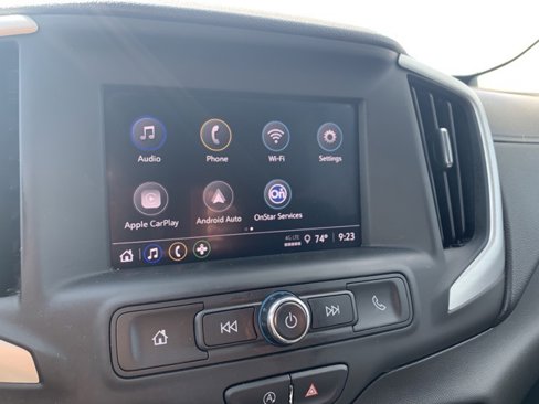 Used 2023 GMC Terrain SLE w/ Driver Convenience Package image 15