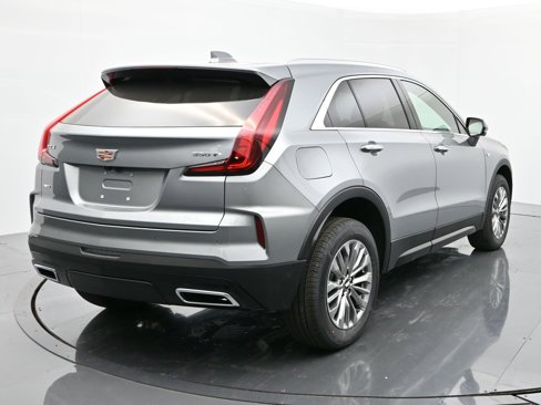 New 2025 Cadillac XT4 Premium Luxury w/ Cold Weather Package image 5