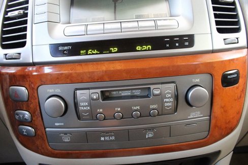 Used 2003 Lexus LX 470 4WD image 34