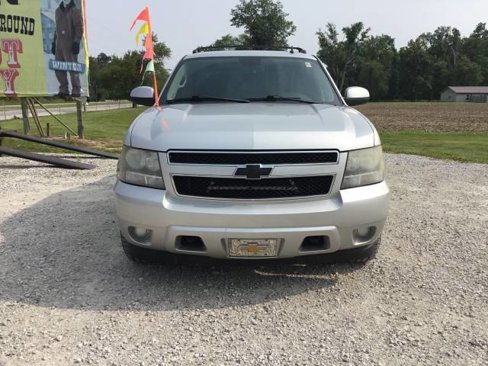 Used 2011 Chevrolet Avalanche LS image 8