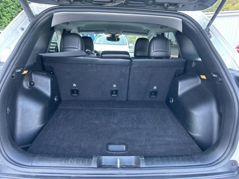 Used 2023 Jeep Cherokee Altitude Lux image 30