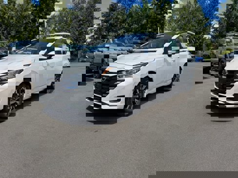 New 2025 Nissan Versa SV w/ Trunk Package image 1