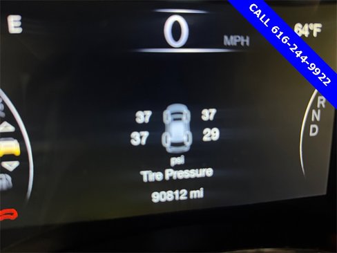 Used 2021 Jeep Grand Cherokee Limited image 4