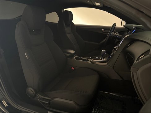 Used 2013 Hyundai Genesis 2.0T image 32