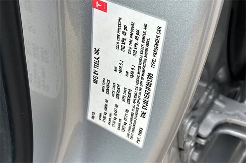 Used 2018 Tesla Model 3 Long Range image 32