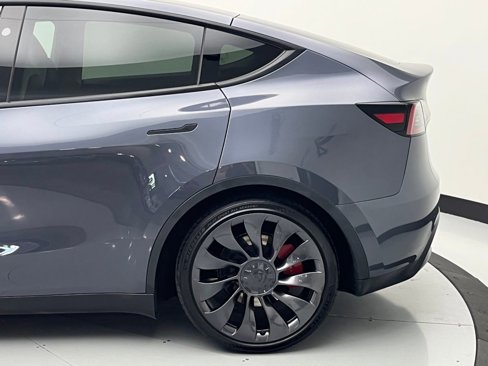 Used 2023 Tesla Model Y Performance image 41
