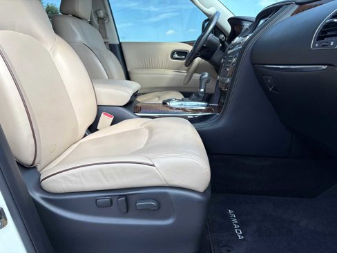 Used 2020 Nissan Armada SL image 23