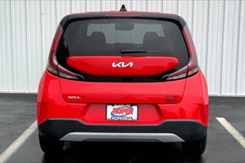 Used 2023 Kia Soul LX image 4