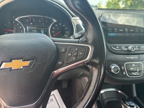 Used 2018 Chevrolet Malibu LT image 18