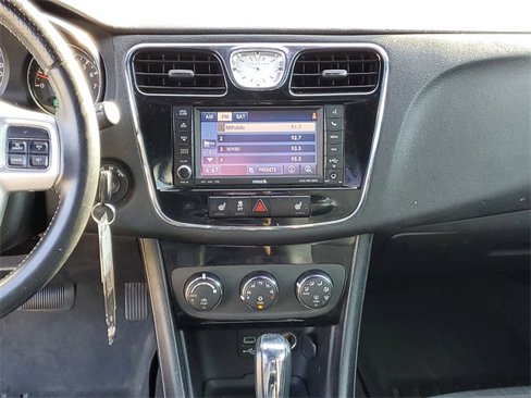 Used 2013 Chrysler 200 S image 25