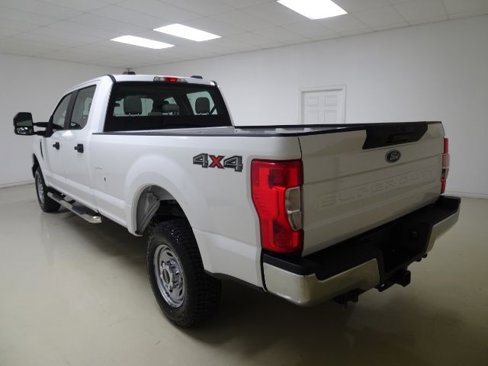Used 2020 Ford F250 XL w/ Power Equipment Group image 4