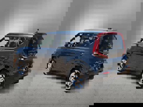 Used 2022 Kia Soul LX w/ Technology Package image 6