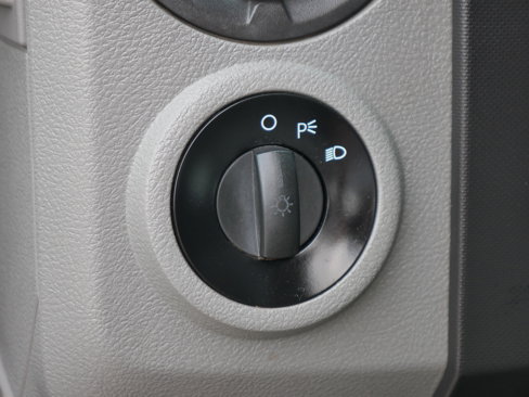 Used 2016 Ford E-350 and Econoline 350 Super Duty w/ Power Windows & Locks Group image 5
