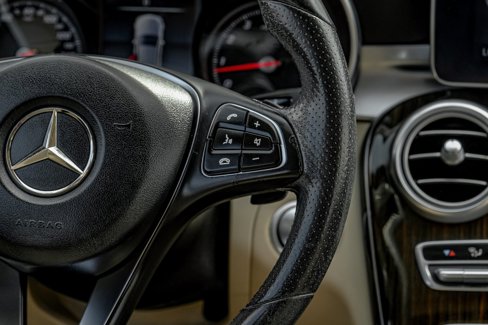 Used 2018 Mercedes-Benz C 300 Sedan w/ Multimedia Package image 21
