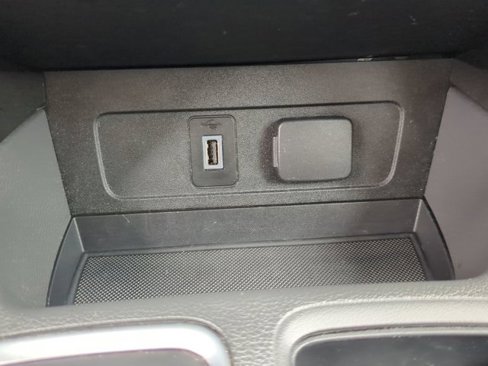 Used 2017 Ford Escape Titanium image 21