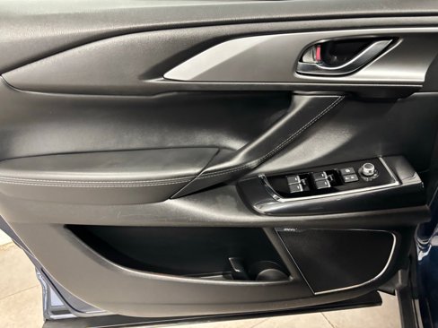 Used 2018 MAZDA CX-9 Touring w/ Touring Premium Package image 19