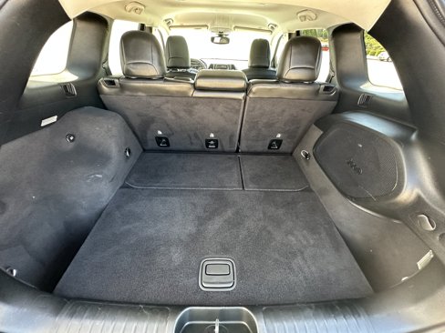 Used 2019 Jeep Cherokee Limited w/ Luxury Group image 34