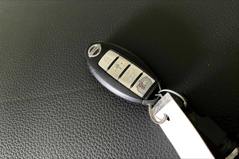 Used 2017 Nissan Sentra SV image 13
