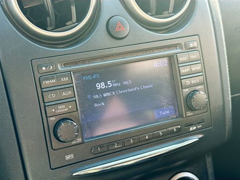 Used 2011 Nissan Rogue SV w/ Premium Pkg image 16