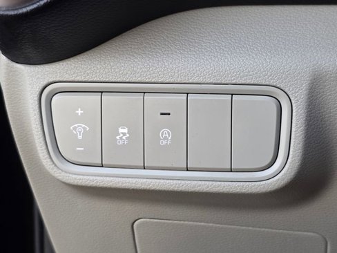 Used 2023 Kia Soul LX image 34