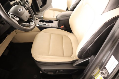 Used 2022 Ford Escape SEL image 11