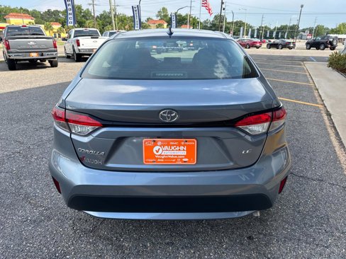 Used 2022 Toyota Corolla LE image 5