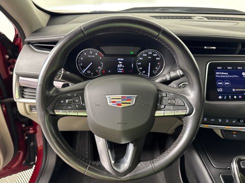 Used 2021 Cadillac XT4 Luxury image 18