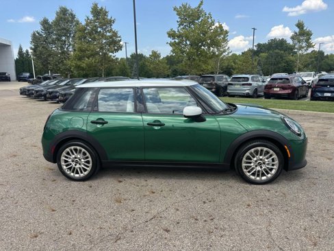 New 2025 MINI Cooper 4-Door Hardtop image 8