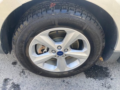 Used 2016 Ford Edge SE image 35