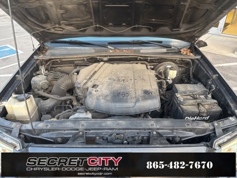 Used 2015 Toyota Tacoma 4x4 Double Cab image 34