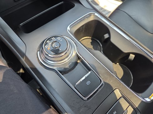 Used 2018 Ford Fusion Energi Titanium image 23