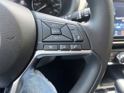 Certified 2024 Nissan Kicks SV image 9