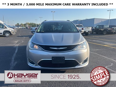 Certified 2017 Chrysler Pacifica Touring-L w/ Tire & Wheel Group image 3