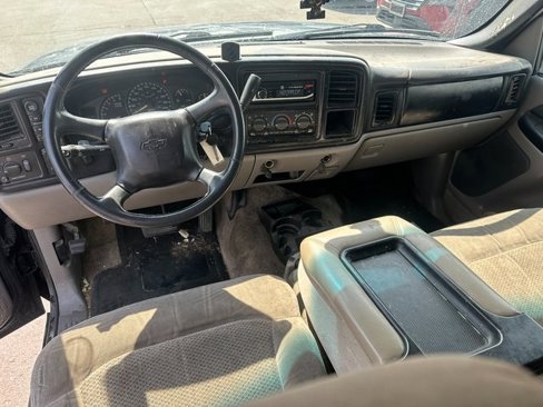 Used 2002 Chevrolet Tahoe LS w/ 3rd Row Seat Pkg image 19