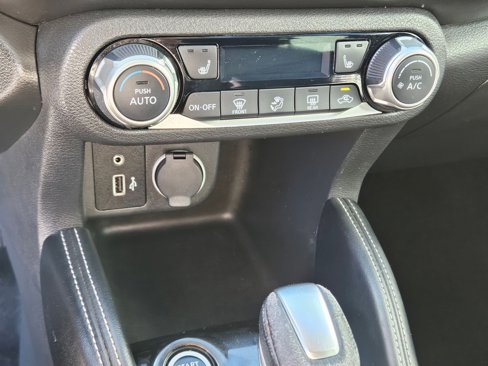 Used 2019 Nissan Kicks SR w/ SR Premium Package image 26