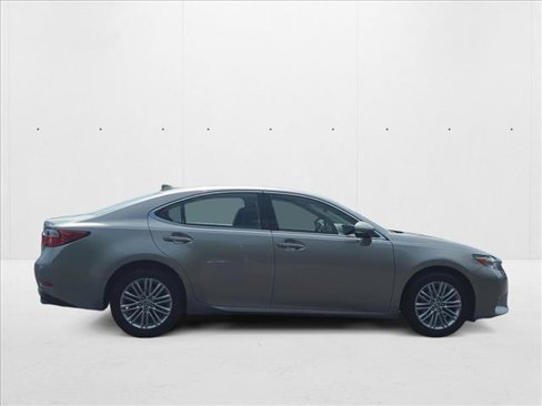 Used 2015 Lexus ES 350 image 4