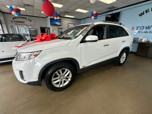 Used 2014 Kia Sorento LX image 7