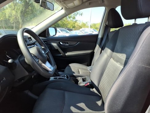 Used 2017 Nissan Rogue S image 15