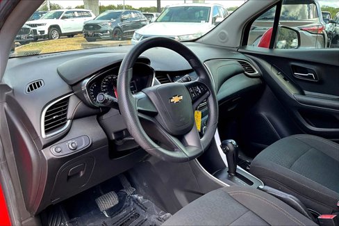 Used 2020 Chevrolet Trax LS w/ LPO, Cargo Package image 15