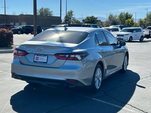 Used 2023 Toyota Camry LE image 5