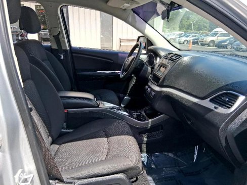 Used 2014 Dodge Journey SE image 30