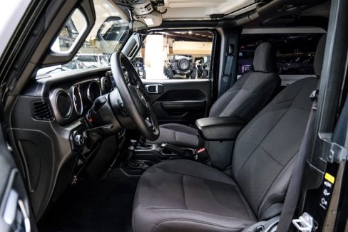 Used 2023 Jeep Wrangler Sport image 9