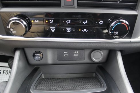 Used 2024 Nissan Rogue S image 20