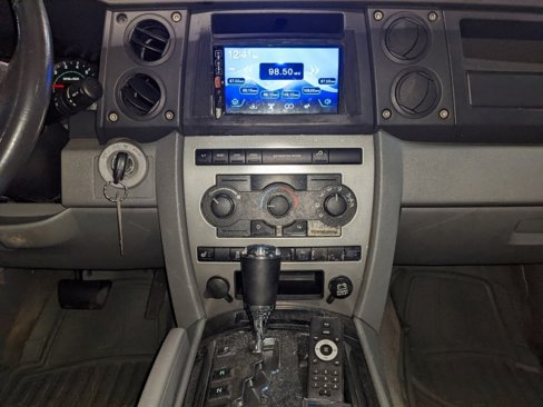 Used 2007 Jeep Commander Sport image 35
