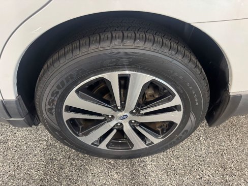 Used 2019 Subaru Outback 2.5i Limited w/ Popular Package #2 image 14