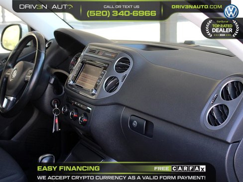 Used 2015 Volkswagen Tiguan S image 18