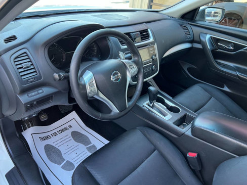 Used 2017 Nissan Altima 2.5 SR image 10